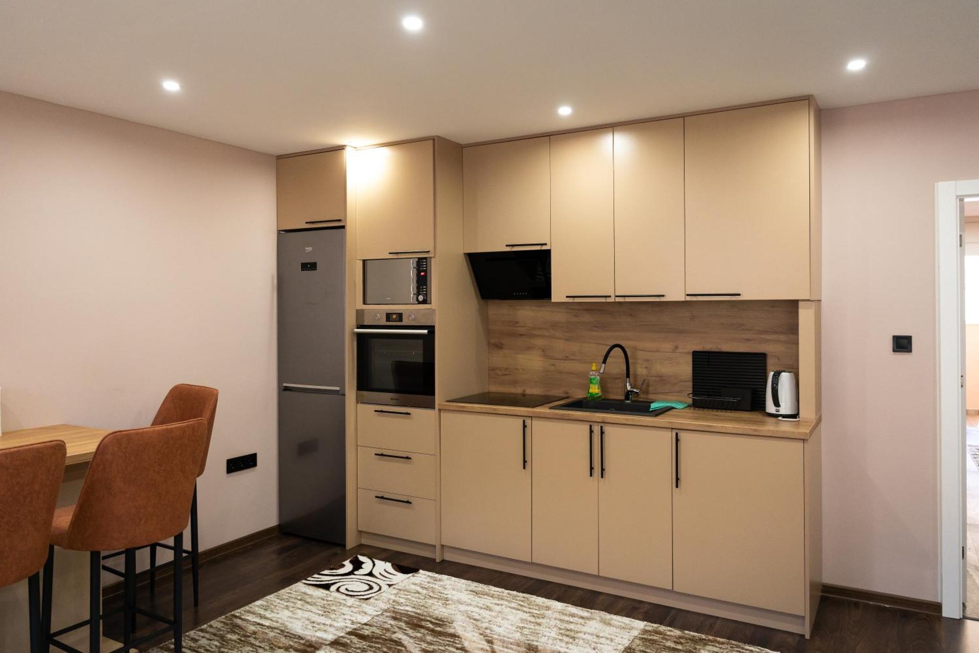 Ema, Asja, Eda Apartments Зеница Экстерьер фото